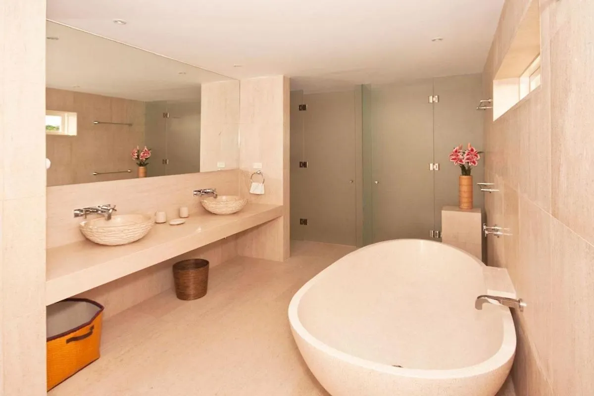Tom Tom By Blue Sky Luxury Villa Saint James 0*,  Barbados
